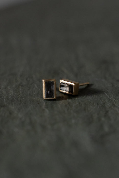 smokey baguette studs